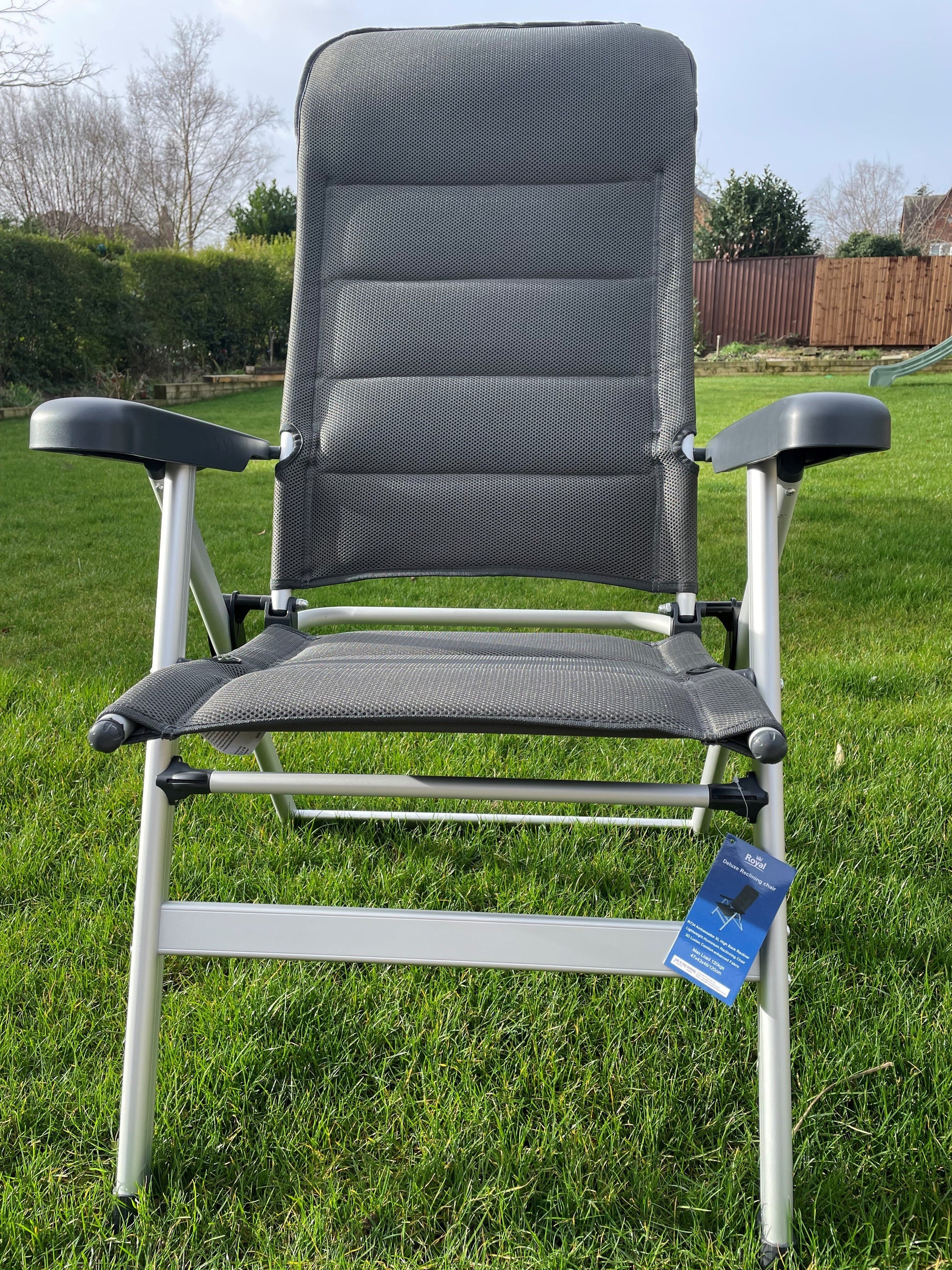 Royal Leisure Ambassador XL High Back
Aluminium Reclinning Chair 
3D-LuxTec Fabric 47*43*46/120cm